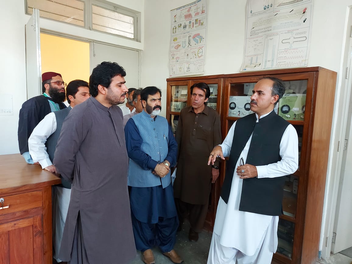 Visit Of Secretary Secondary Education Mr. Muhammad Hayat Kakar To PITE ...